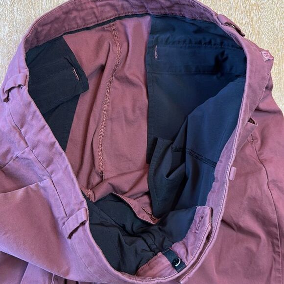 Lululemon Commission Short Slim *Chino 9" - Picture 3 of 8